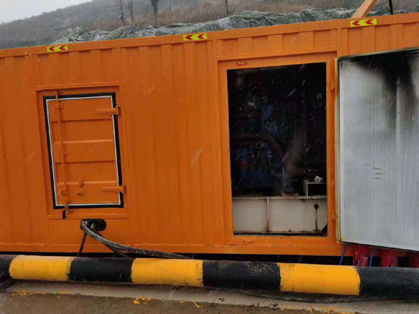 平果发电车出租-应急柴油发电机组选什么样的比较好？