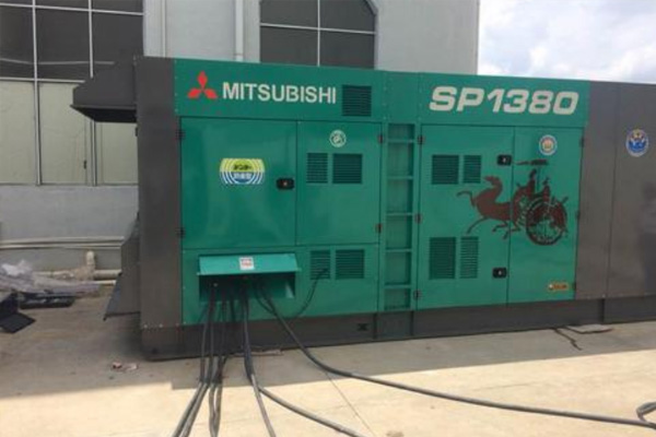 平果为什么有些柴油发电机组的输出电压可以调节？