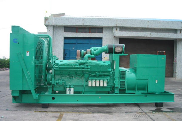 平果工厂发电机应急发电时如何更准确地检查发电机状态？