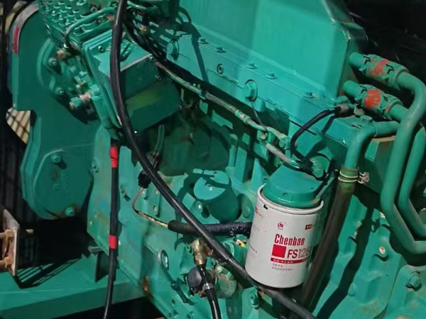 平果如何确定新的发电机组控制系统是否与原系统兼容？